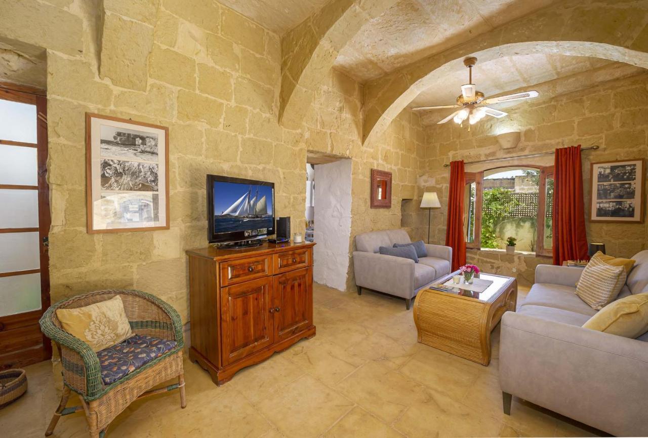 Oleandra Holiday Home Għasri Extérieur photo